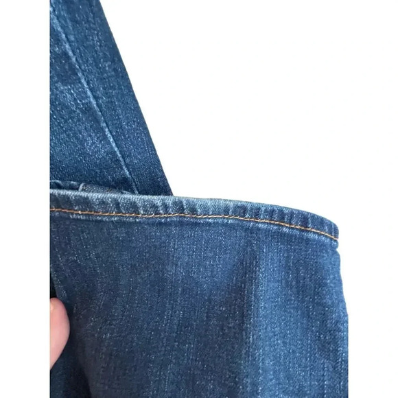 Kut from the Kloth women’s jeans size 10 medium wash straight leg - Picture 5 of 9